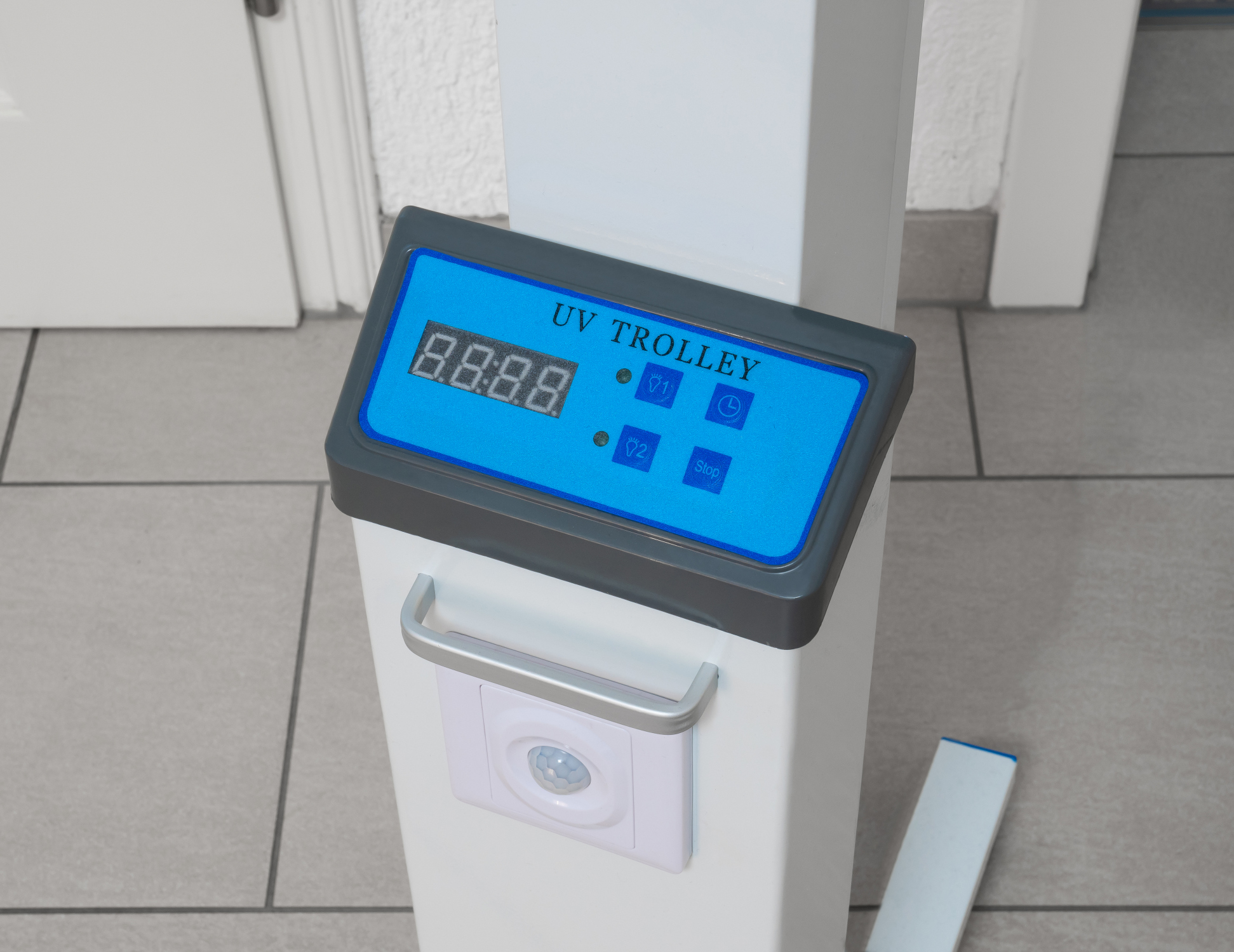 UV-C Desinfektionsstation 60W with 2 tubes for 30 m² room area, Good Connections®