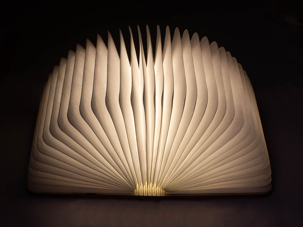 LED Lightbook [L] maple colored, 165 x 125 x 25 mm, Good Connections®