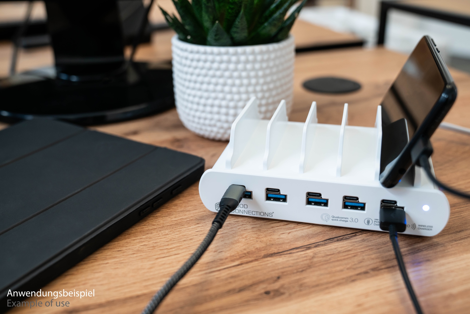 USB desktop fast charging station 110W, 10-port (5x USB-C™ and 5x USB-A), PD 3.0, QC 3.0, white, Good Connections®