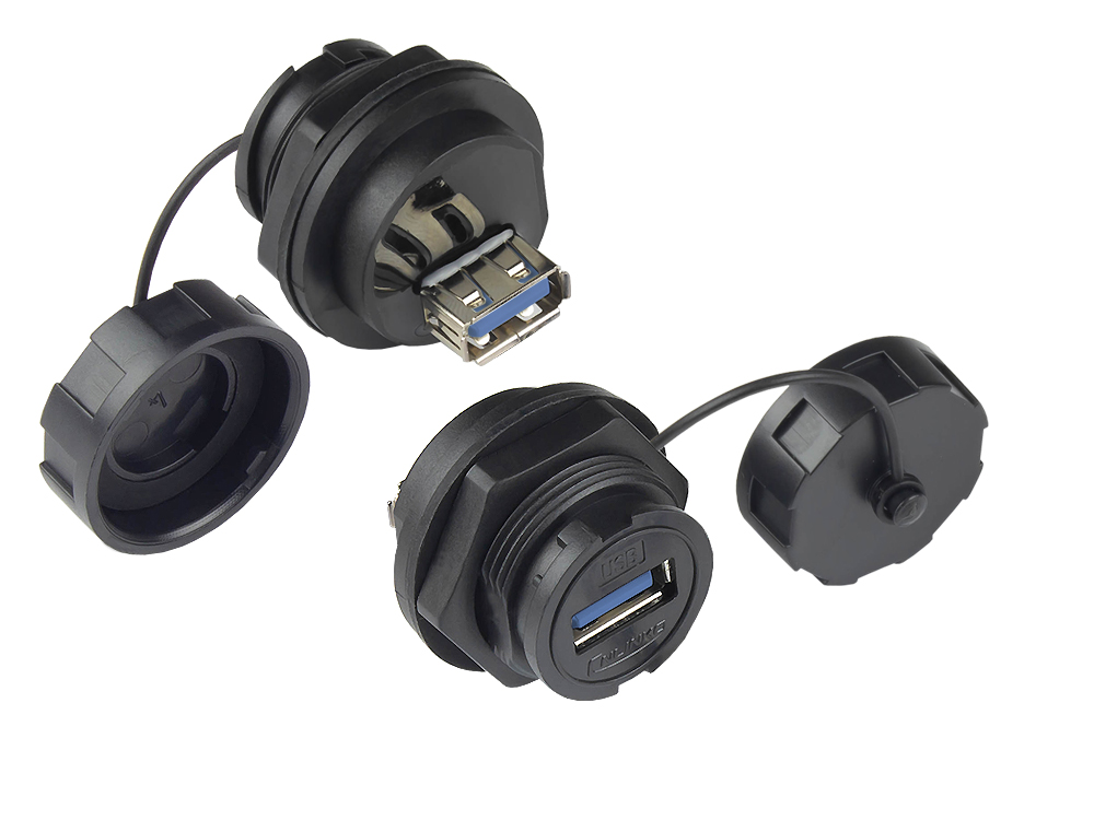 Industrial Connector S4 - USB 3.0 feed-through coupling, socket A on both sides, single-ended with cover, bayonet, IP67, black, Good Connections®