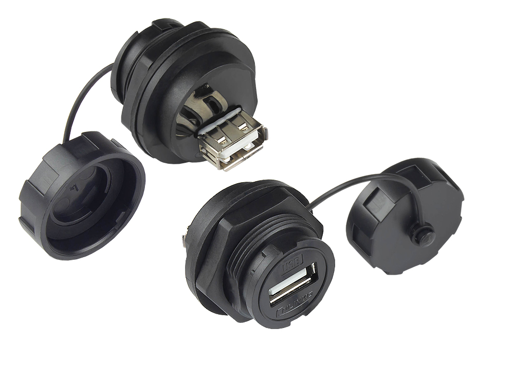 Industrie-Steckverbinder S4 - USB 2.0 Durchführungskupplung, Buchse A beidseitig, einseitig mit Deckel, Bajonett, IP67, schwarz, Good Connections®