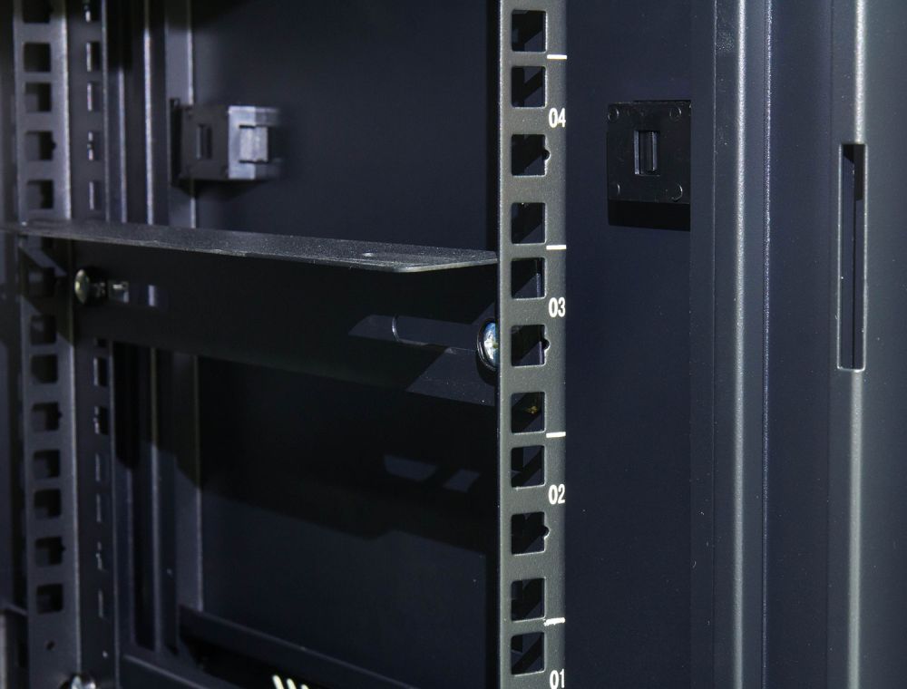 19" Wall housing, 4U, deep black (RAL9005), 600x450 mm, fully assembled, Good Connections®